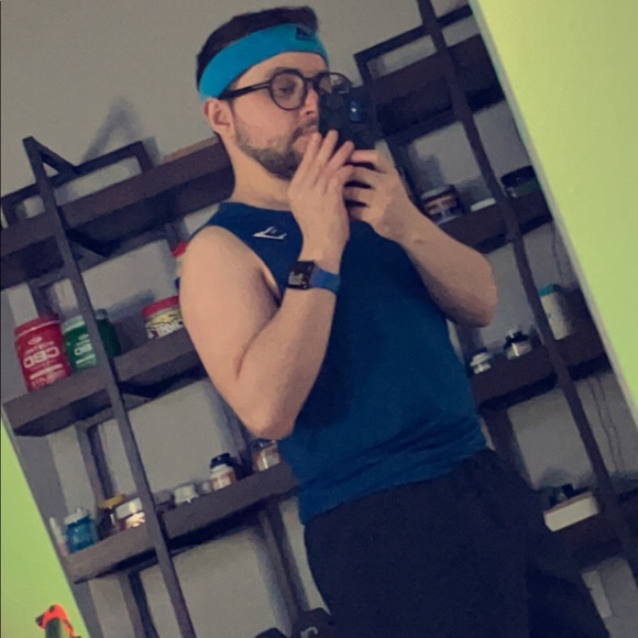 Meet your Posher, Carlos - Picture 4 of 4